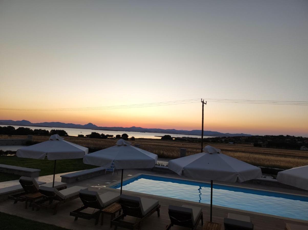 Onar Limnos II Luxury Apartments Moudhros Exterior photo