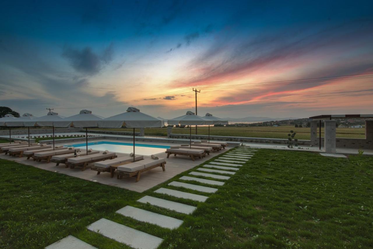 Onar Limnos II Luxury Apartments Moudhros Exterior photo